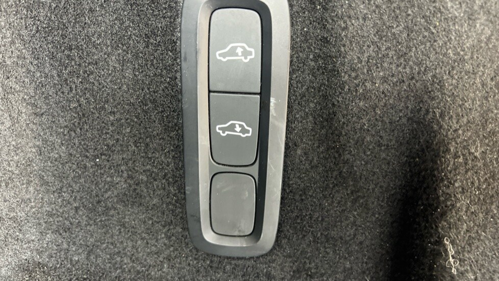Used Volvo XC60 2021 for sale - 76025318: Photo 40