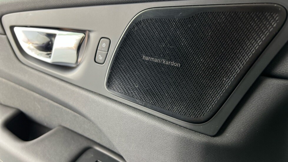 Used Volvo XC60 2021 for sale - 76025318: Photo 44