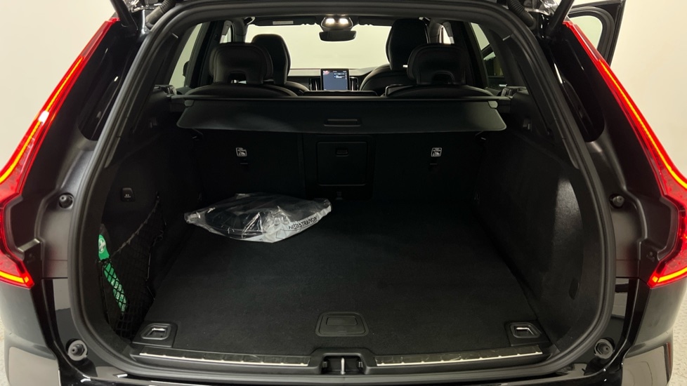 Used Volvo XC60 2025 for sale - 77726091: Photo 13