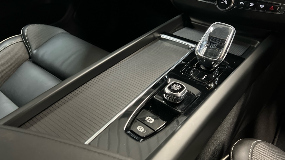 Used Volvo XC60 2025 for sale - 77726091: Photo 23