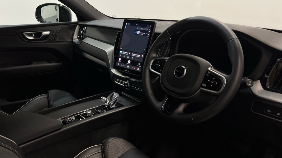 Used Volvo XC60 2025 for sale - 77726091: Photo 4