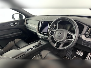 Used Volvo XC60 2021 for sale - 75775912: Photo