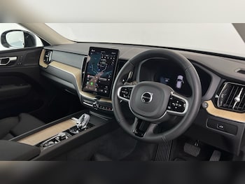 Used Volvo XC60 2025 for sale - 78388713: Photo