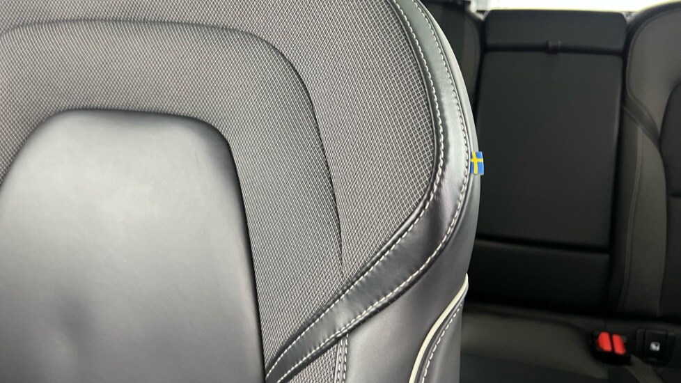 Used Volvo XC60 2022 for sale - 76593663: Photo 45