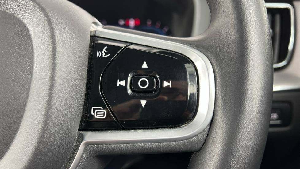 Used Volvo XC60 2022 for sale - 76523602: Photo 20