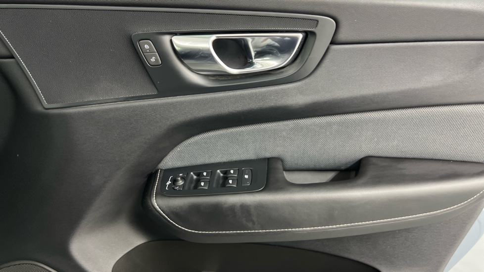 Used Volvo XC60 2022 for sale - 76523602: Photo 27