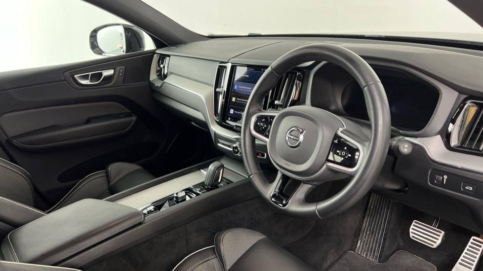 Used Volvo XC60 2022 for sale - 76523602: Photo 4