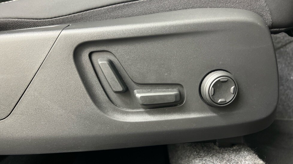 Used Volvo XC40 2025 for sale - 77791100: Photo 29