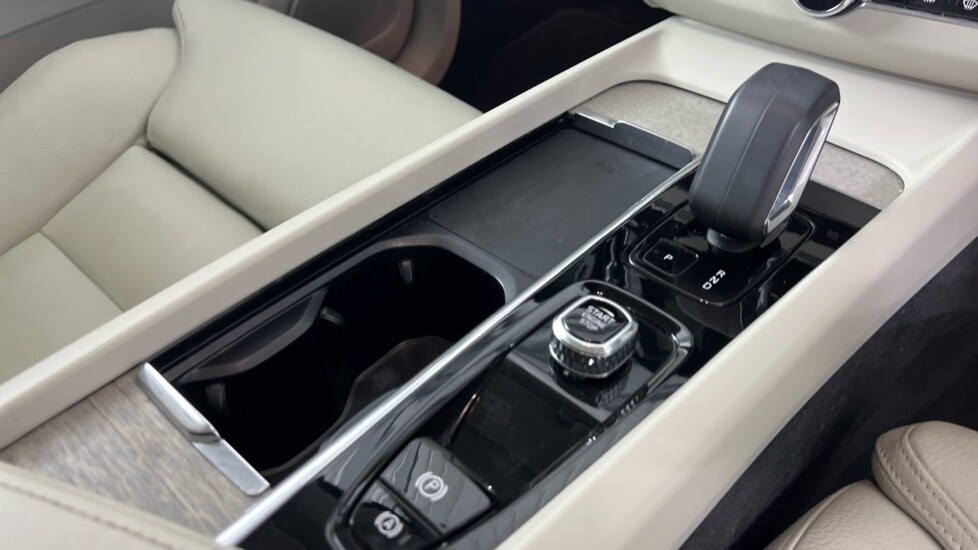 Used Volvo XC60 2023 for sale - 76696450: Photo 23