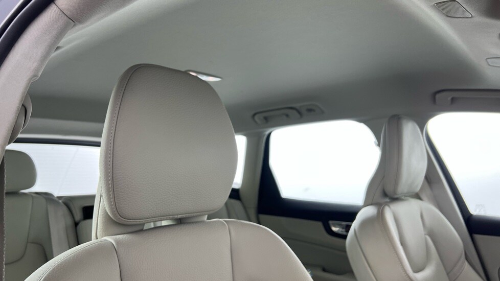 Used Volvo XC60 2023 for sale - 76696450: Photo 29