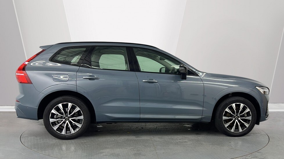 Used Volvo XC60 2023 for sale - 76696450: Photo 3