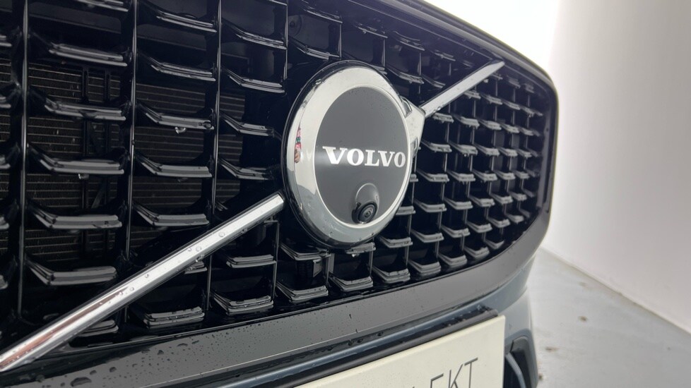 Used Volvo XC60 2023 for sale - 76696450: Photo 40