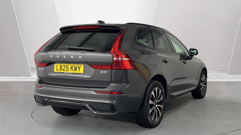 Used Volvo XC60 2025 for sale - 76344157: Photo 2