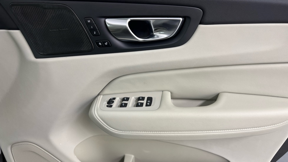 Used Volvo XC60 2025 for sale - 76344157: Photo 27