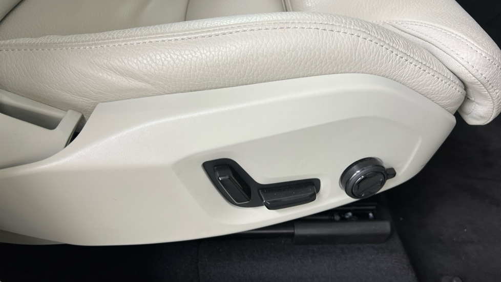 Used Volvo XC60 2025 for sale - 76344157: Photo 28