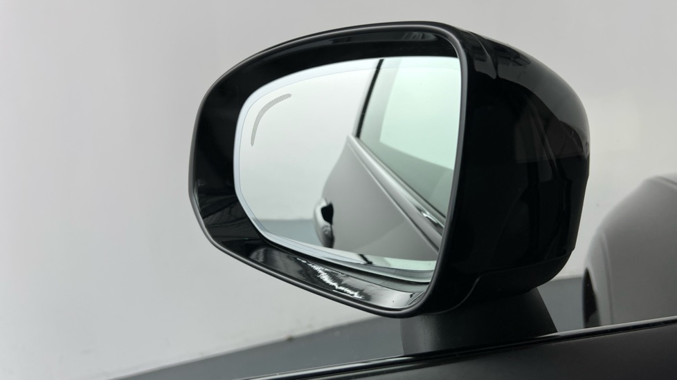 Used Volvo XC60 2025 for sale - 76344157: Photo 29