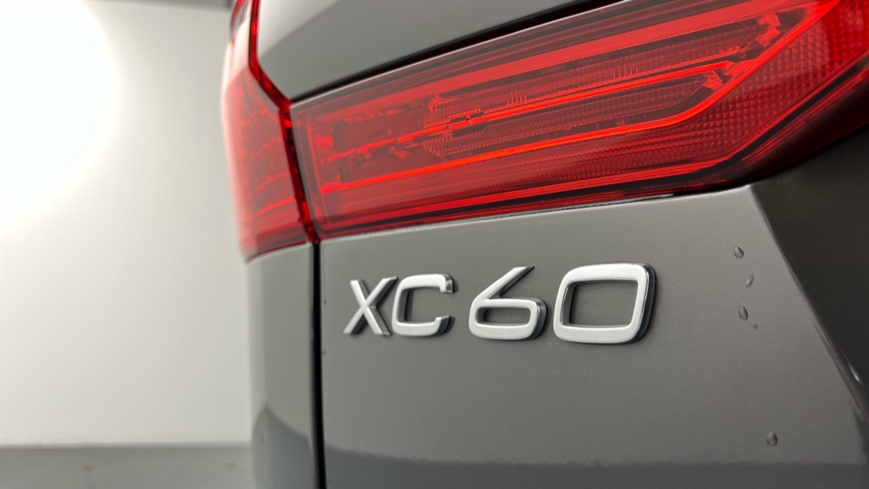 Used Volvo XC60 2025 for sale - 76344157: Photo 34