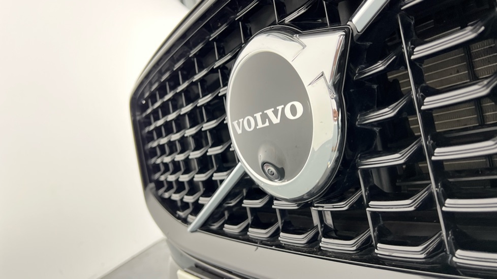 Used Volvo XC60 2025 for sale - 76344157: Photo 44