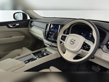 Used Volvo XC60 2025 for sale - 76344157: Photo