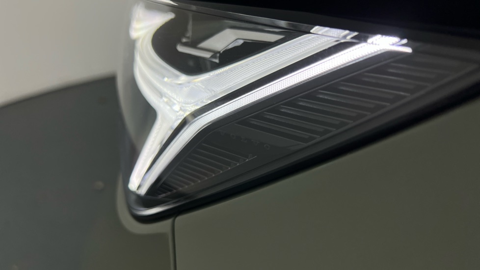 Used Volvo XC40 2024 for sale - 76096041: Photo 43