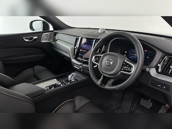 Used Volvo XC60 2025 for sale - 75984747: Photo