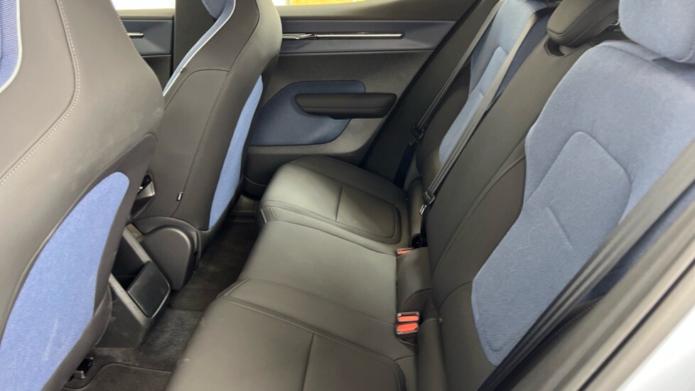 Used Volvo EX30 2025 for sale - 75482201: Photo 32