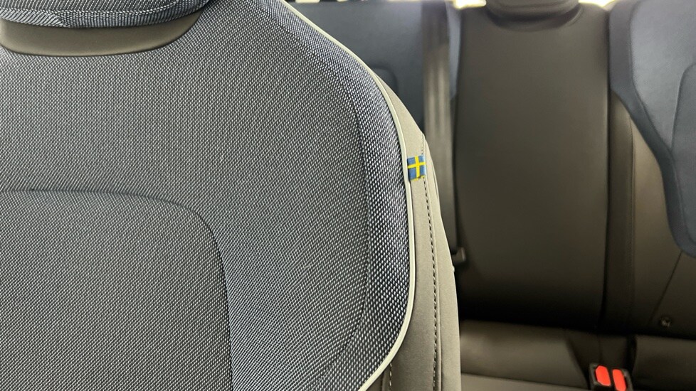 Used Volvo EX30 2025 for sale - 75482201: Photo 41