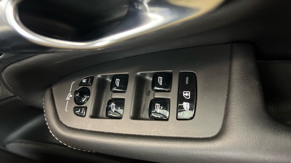 Used Volvo XC90 2022 for sale - 77164185: Photo 23