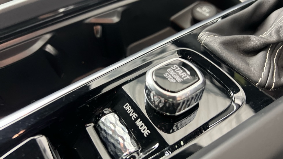 Used Volvo V60 2020 for sale - 77075601: Photo 25