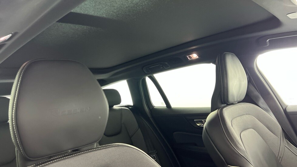 Used Volvo V60 2020 for sale - 77075601: Photo 29