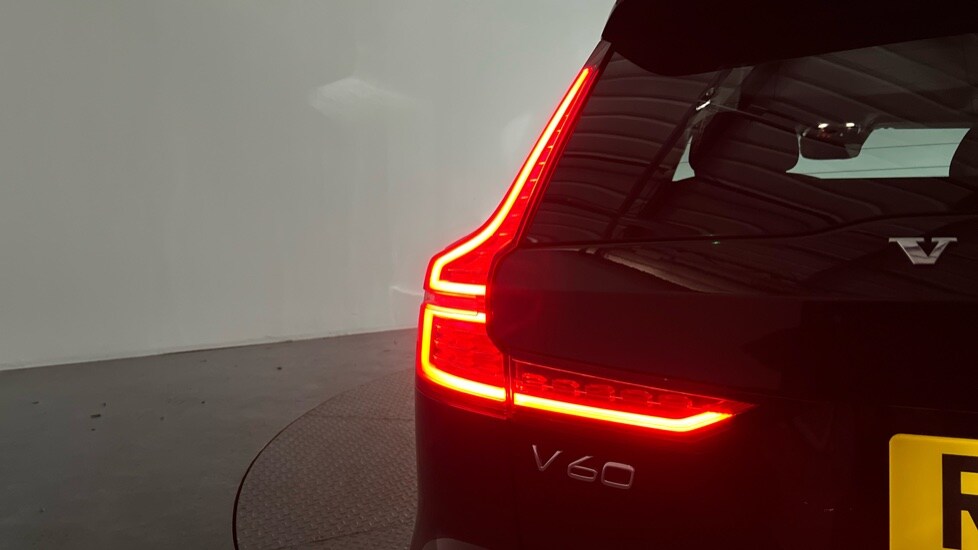 Used Volvo V60 2020 for sale - 77075601: Photo 36