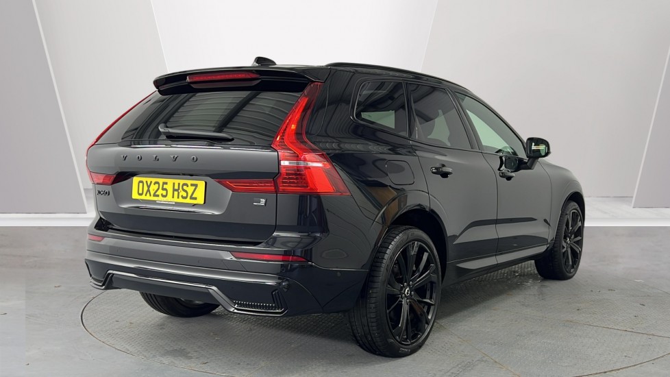 Used Volvo XC60 2025 for sale - 77673917: Photo 2
