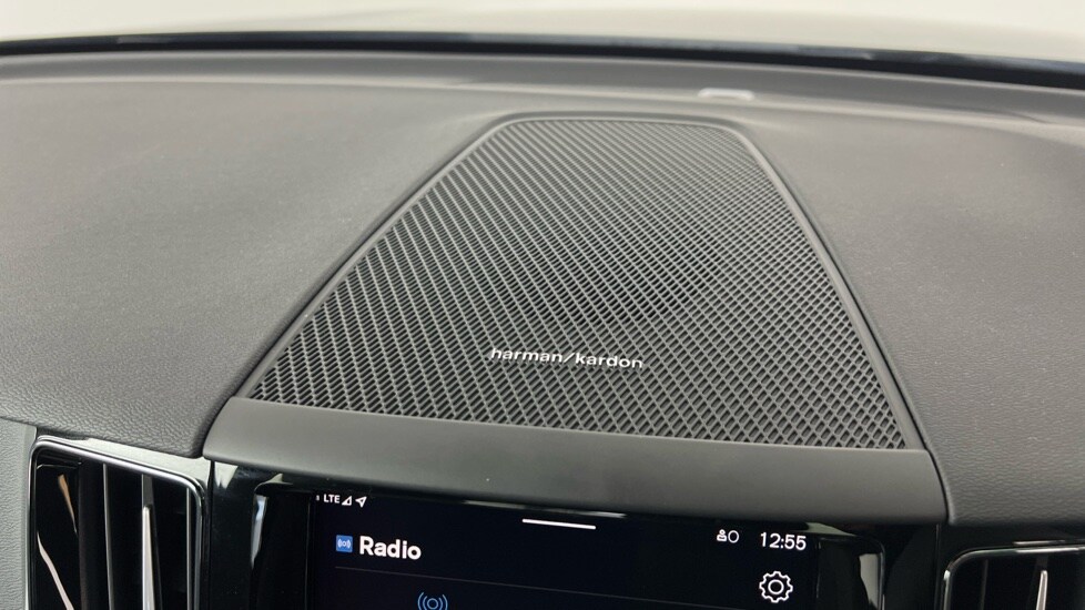 Used Volvo XC60 2025 for sale - 77673917: Photo 25