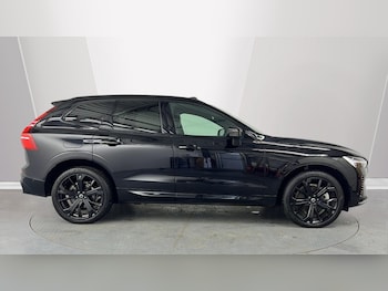 Used Volvo XC60 2025 for sale - 77673917: Photo
