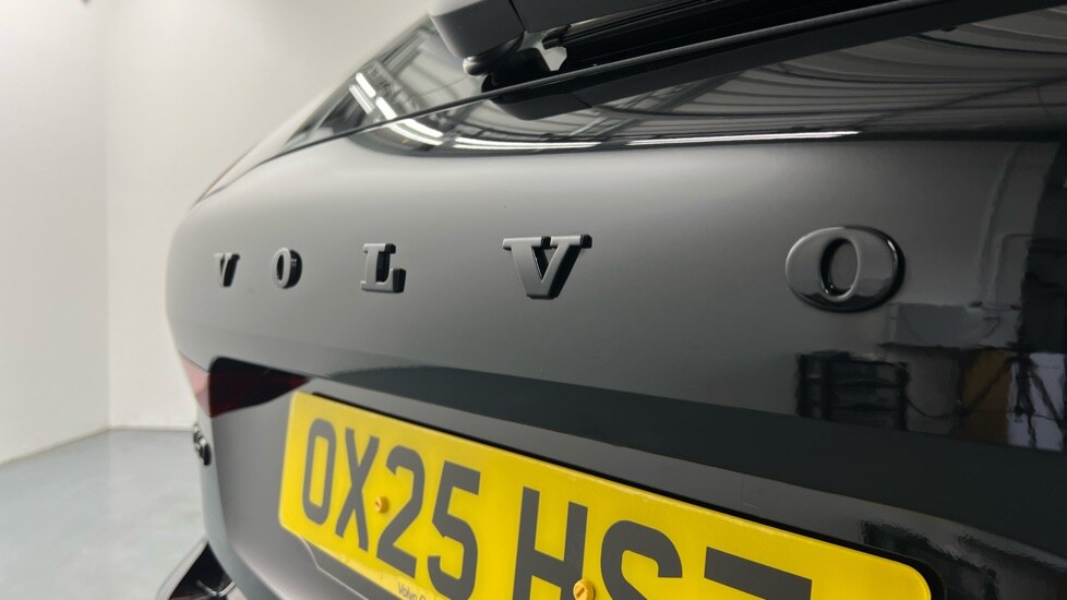 Used Volvo XC60 2025 for sale - 77673917: Photo 40
