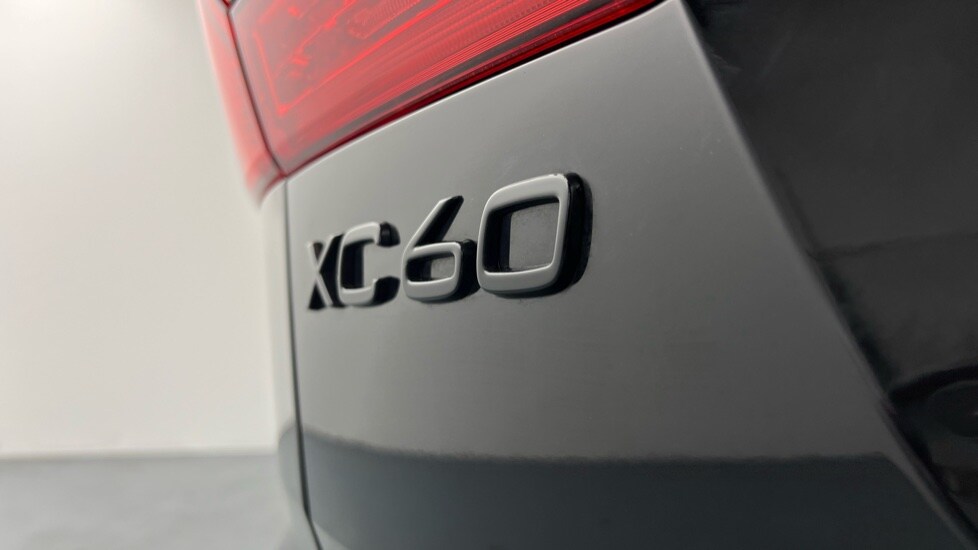 Used Volvo XC60 2025 for sale - 77673917: Photo 41