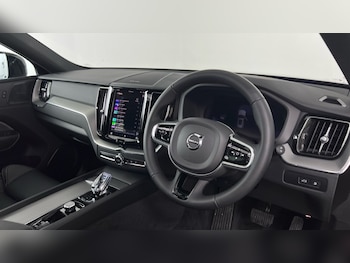 Used Volvo XC60 2025 for sale - 77673917: Photo