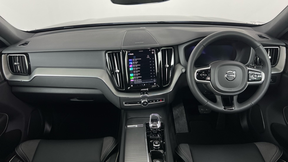 Used Volvo XC60 2025 for sale - 77673917: Photo 5
