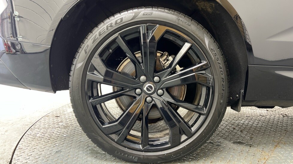 Used Volvo XC60 2025 for sale - 77673917: Photo 9