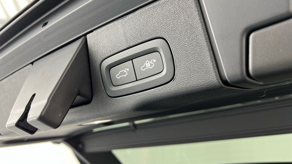 Used Volvo XC60 2025 for sale - 78066849: Photo 34