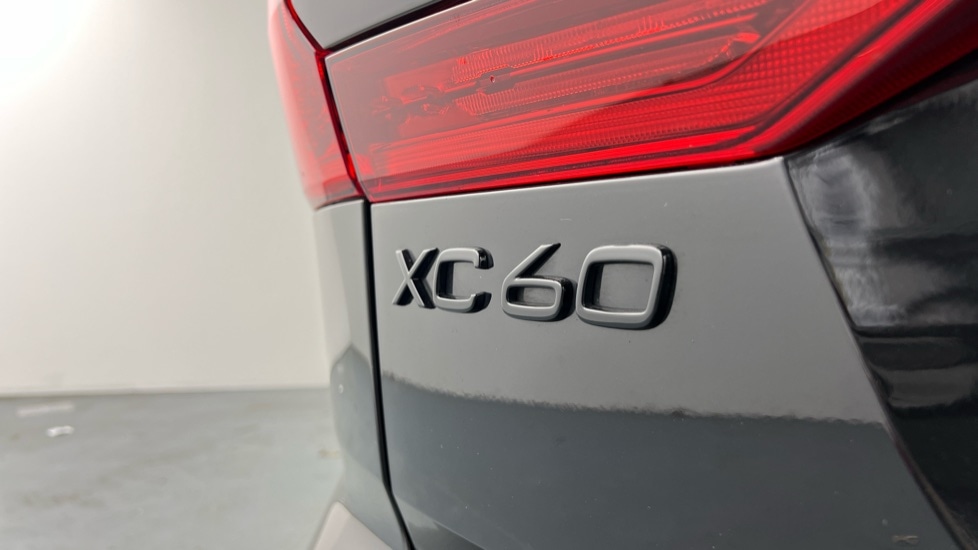 Used Volvo XC60 2025 for sale - 78066849: Photo 37
