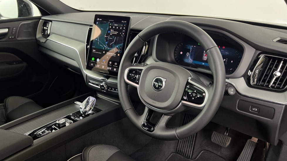 Used Volvo XC60 2025 for sale - 78066849: Photo 4