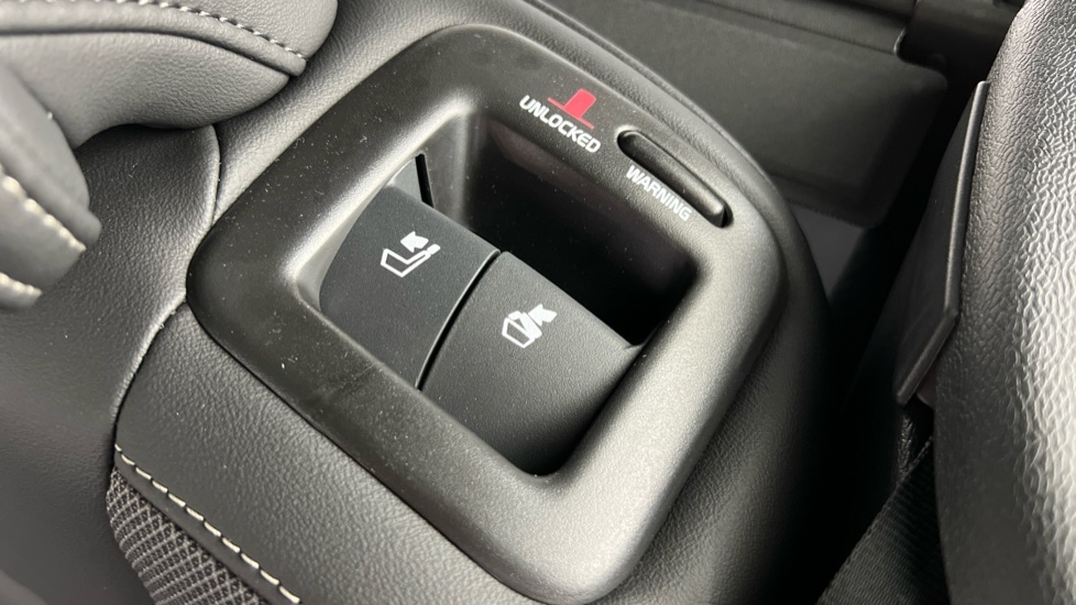 Used Volvo XC60 2025 for sale - 78066849: Photo 50