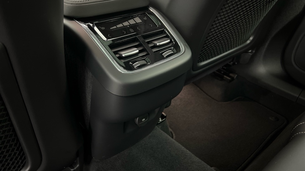 Used Volvo XC60 2025 for sale - 78066849: Photo 52