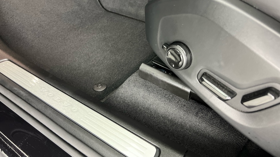 Used Volvo XC60 2025 for sale - 78066849: Photo 57