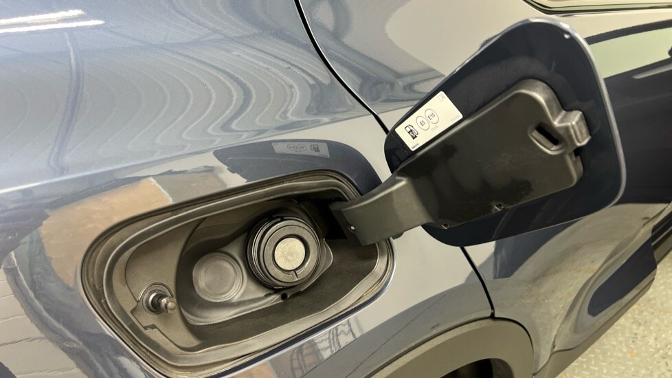 Used Volvo XC40 2025 for sale - 78212021: Photo 15