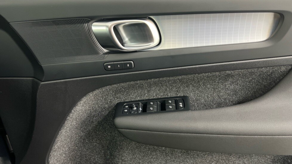 Used Volvo XC40 2025 for sale - 78212021: Photo 28