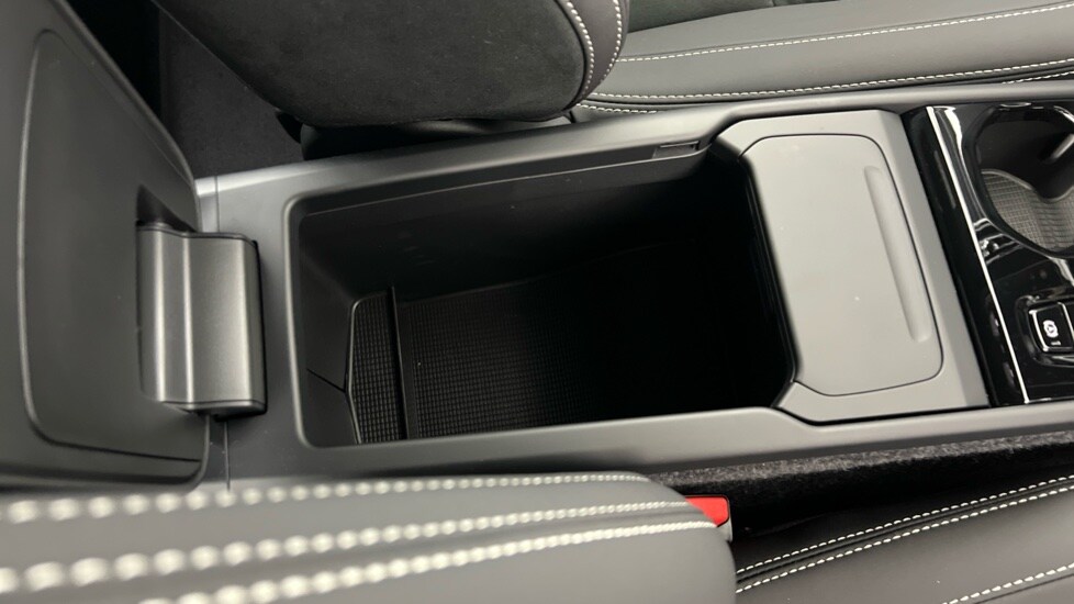 Used Volvo XC40 2025 for sale - 78212021: Photo 37