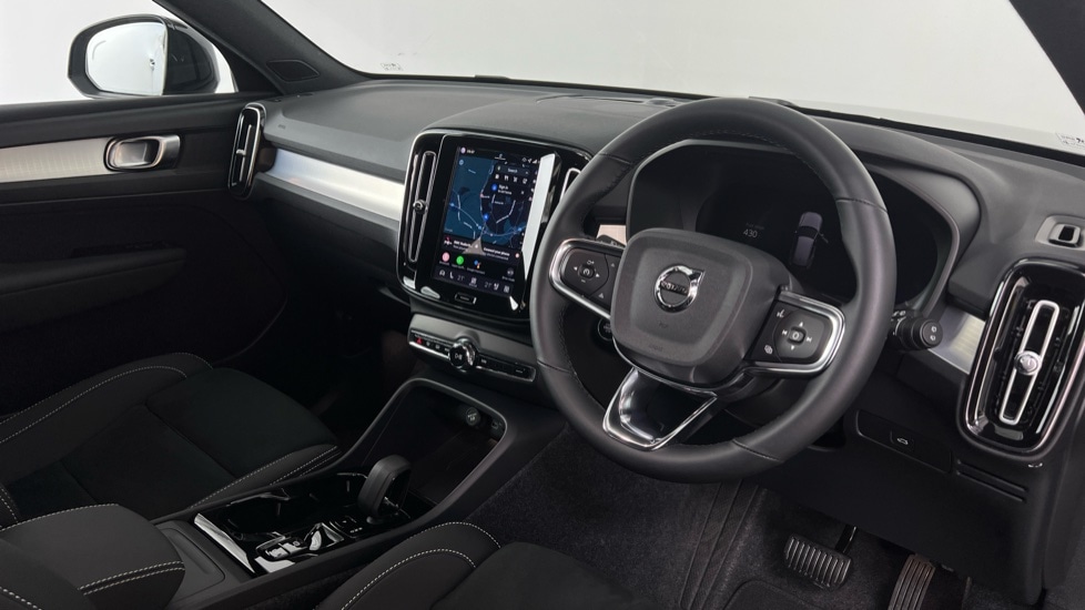 Used Volvo XC40 2025 for sale - 78212021: Photo 4