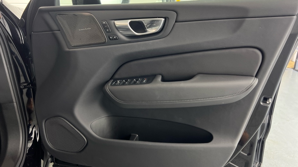 Used Volvo XC60 2025 for sale - 77225014: Photo 28